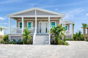 Aquaria House -Pool & Boat Dock